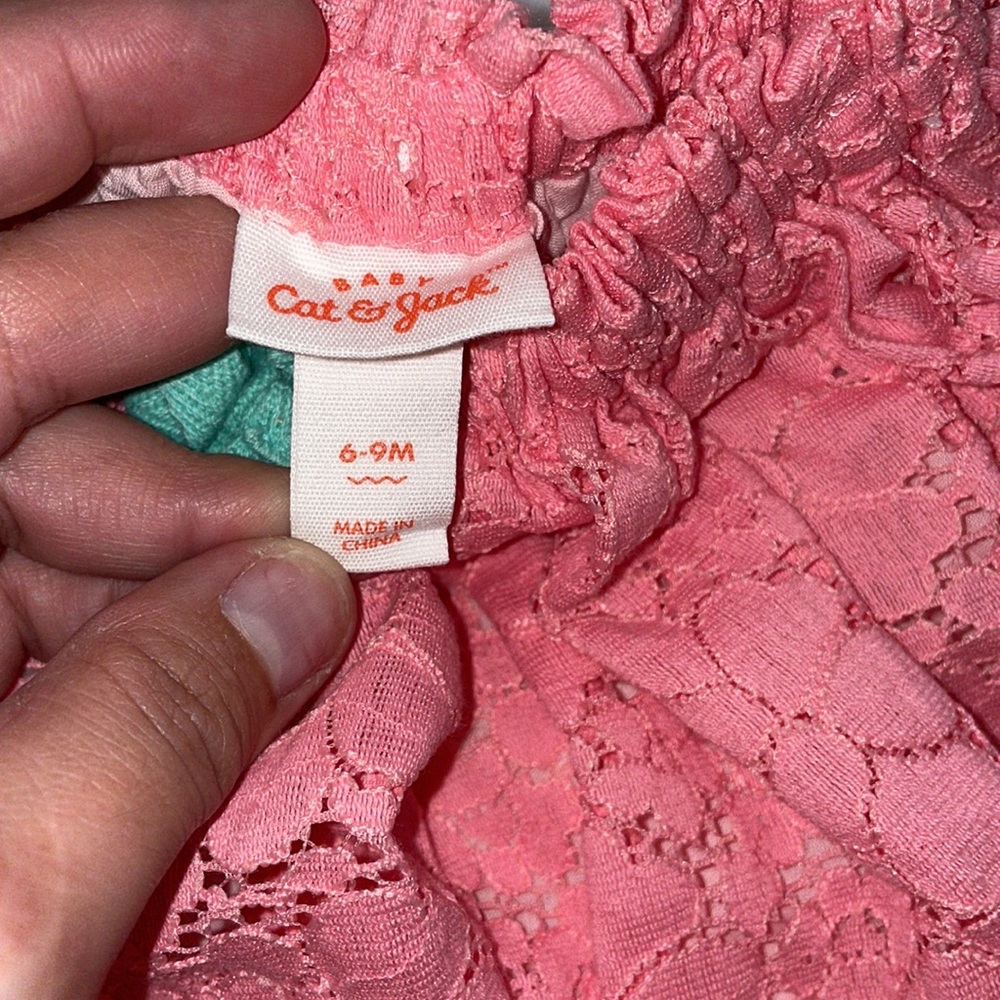 Cat and jack eyelet pink skirt with a green bow size 6 to 9 months - Picture 2 of 3